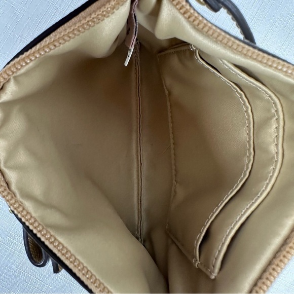 Coach Darcy Gold Leather Bow Wristlet - Picture 12 of 17